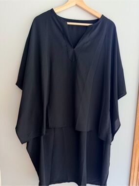 Black Women's Layered V-Neck Tunic Top - no name